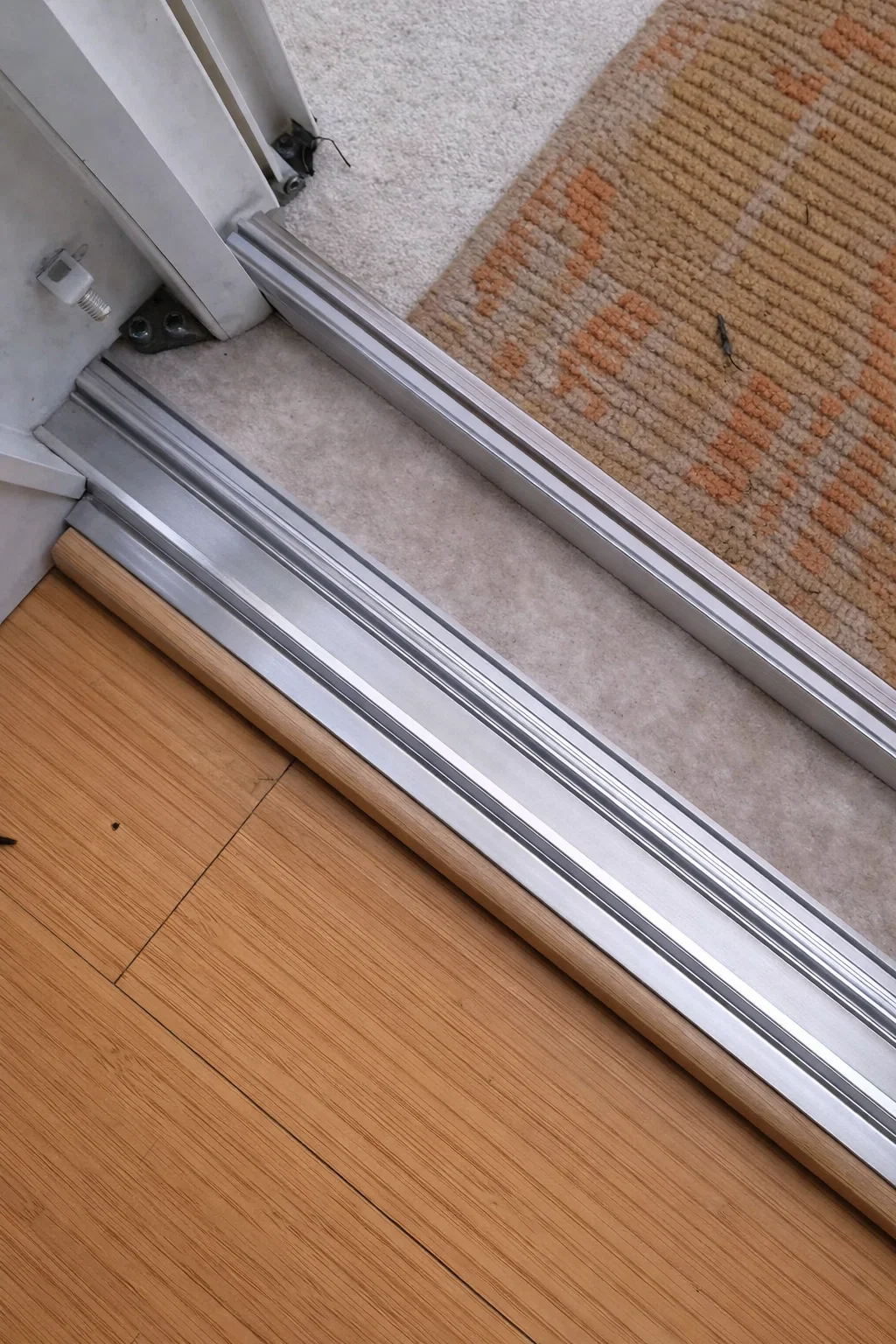 Sliding door glass after repair
